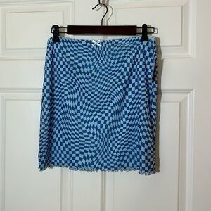 Wild Fable size L blue and light blue skirt.